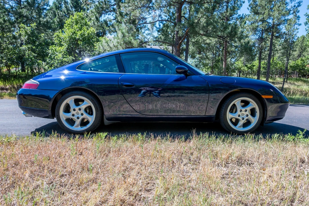 2001 Porsche 996 Carrera - Image 6 of 31