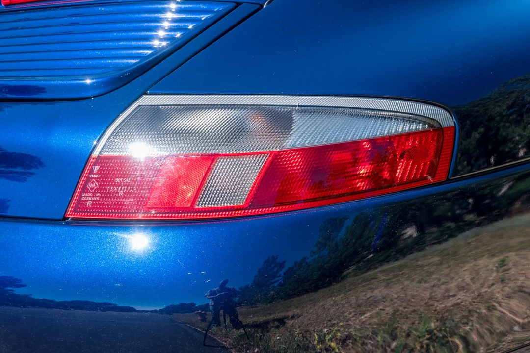 2001 Porsche 996 Carrera - Image 25 of 31