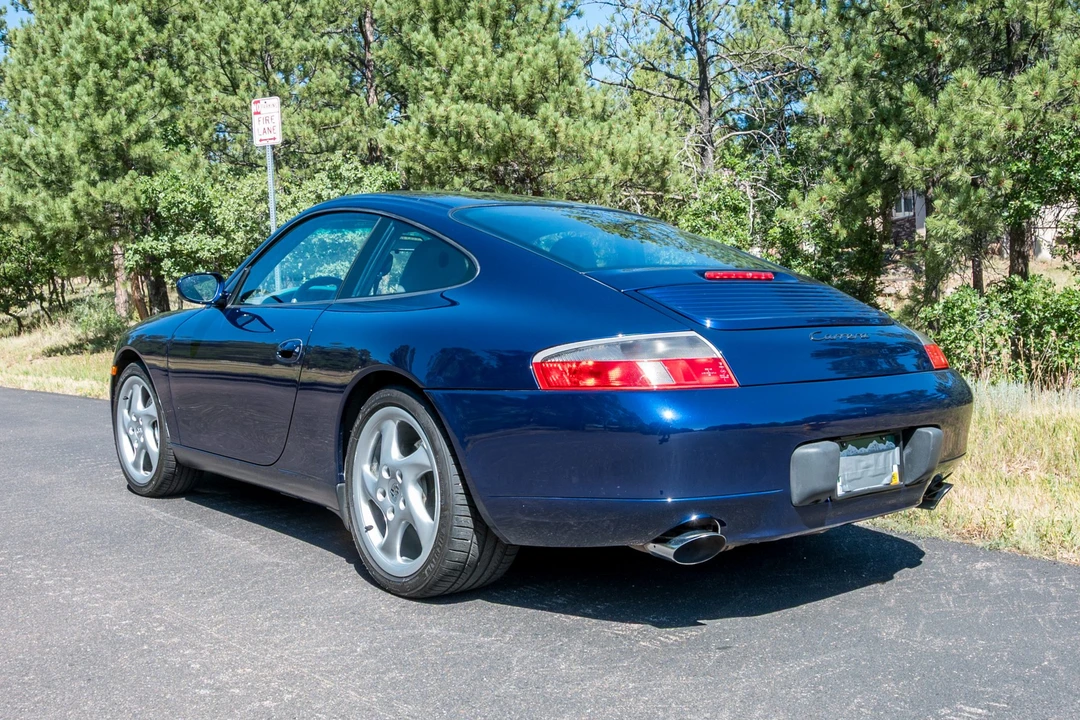 2001 Porsche 996 Carrera - Image 9 of 31