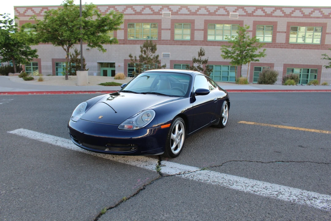 2001 Porsche 996 Carrera - Image 3 of 31