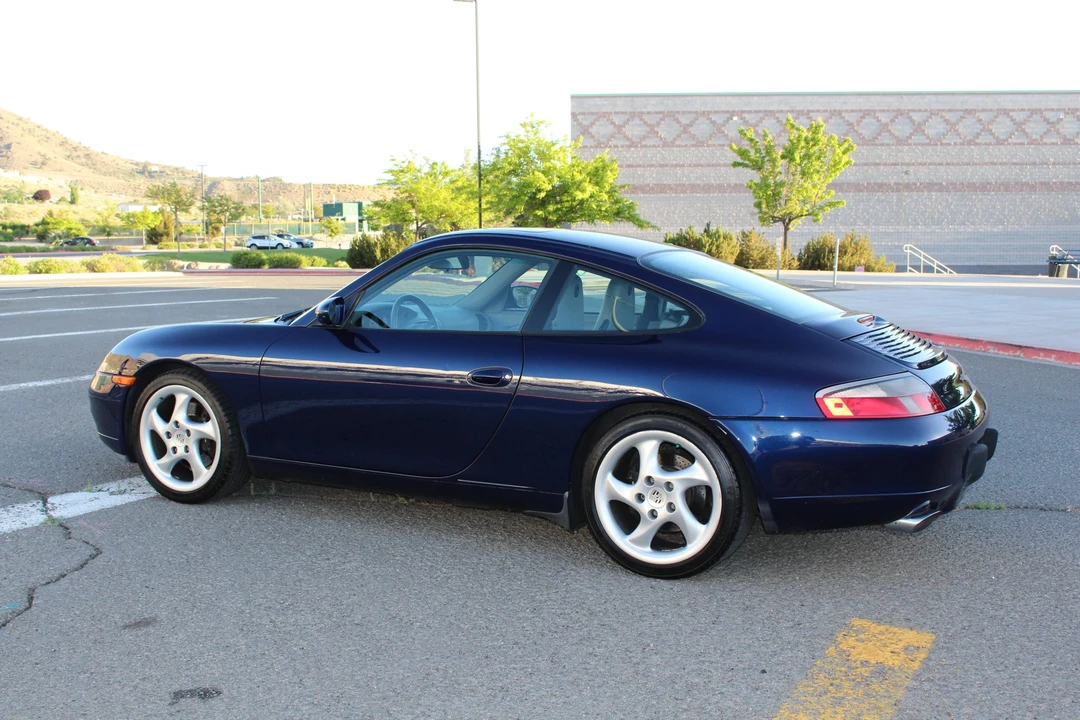 2001 Porsche 996 Carrera - Image 11 of 31
