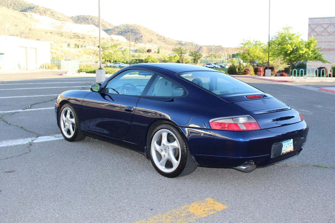 2001 Porsche 996 Carrera - Image 13 of 31