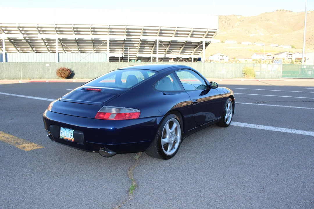 2001 Porsche 996 Carrera - Image 25 of 31