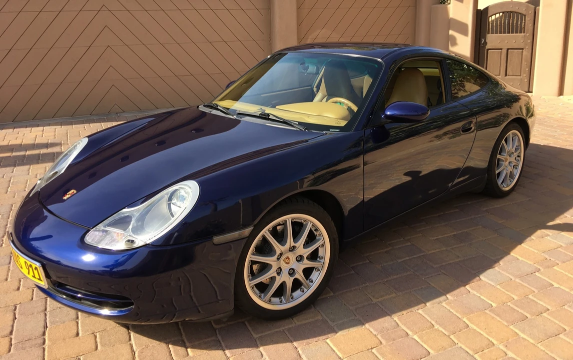 2001 Porsche 996 Carrera - Image 10 of 31