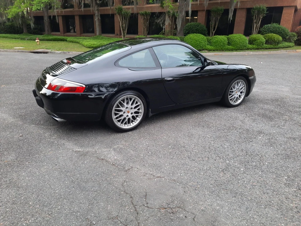 2001 Porsche 996 Carrera - Image 19 of 31