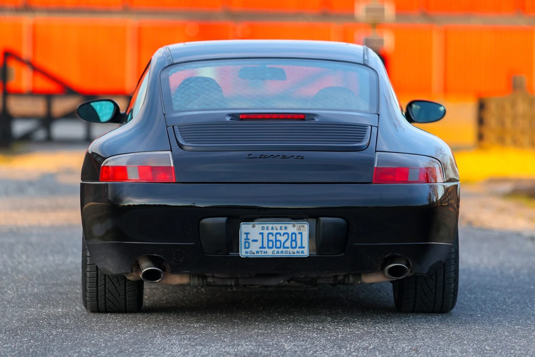 2001 Porsche 996 Carrera - Image 29 of 31