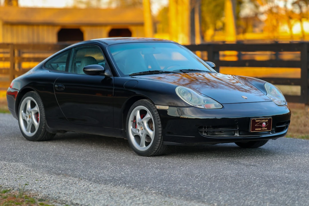 2001 Porsche 996 Carrera - Image 13 of 31