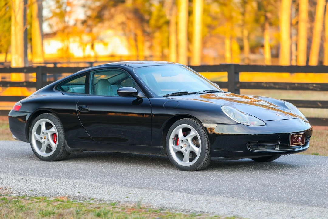 2001 Porsche 996 Carrera - Image 17 of 31