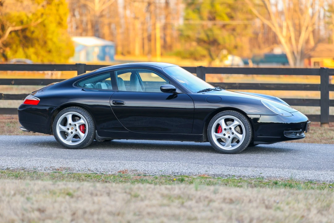 2001 Porsche 996 Carrera - Image 19 of 31