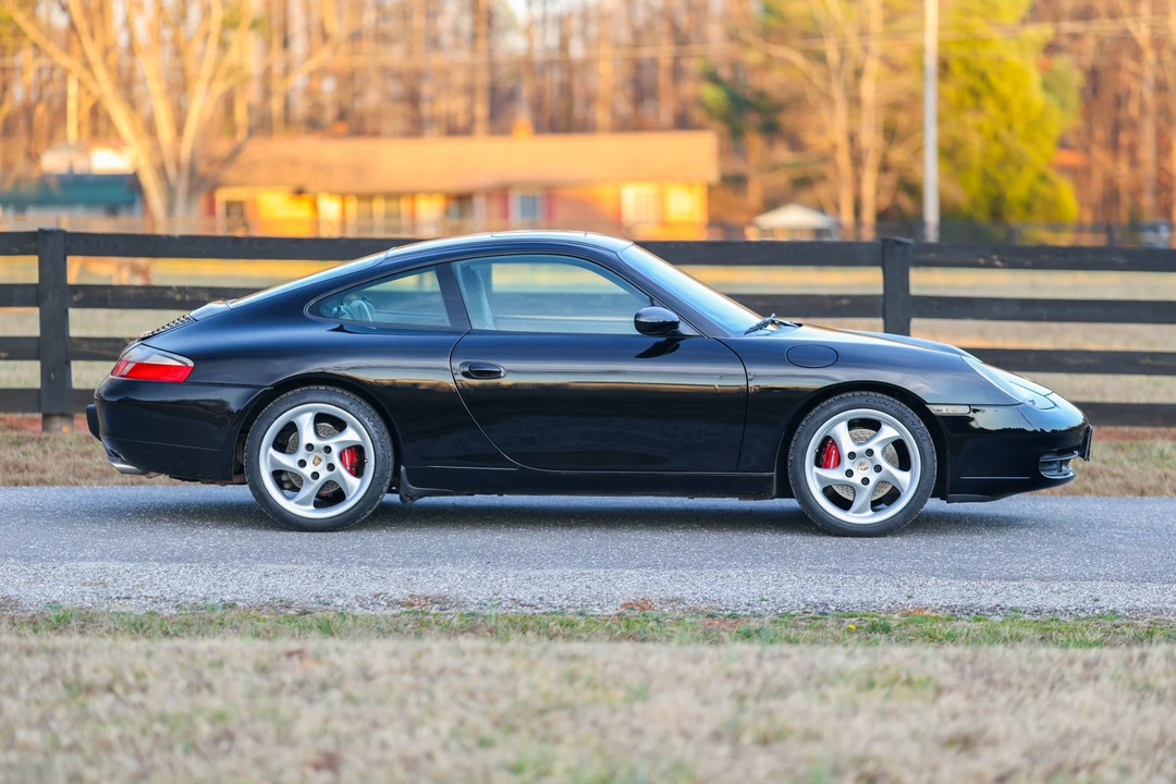2001 Porsche 996 Carrera - Image 20 of 31