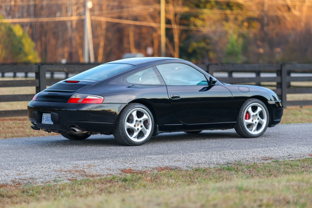 2001 Porsche 996 Carrera - Image 23 of 31