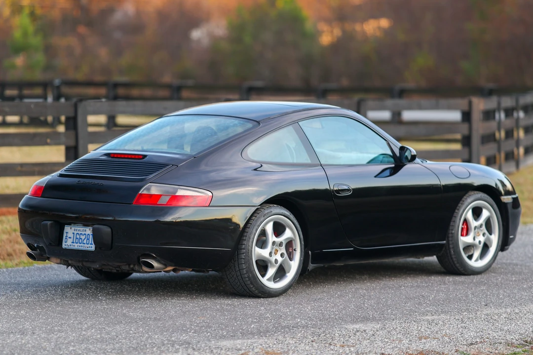 2001 Porsche 996 Carrera - Image 24 of 31