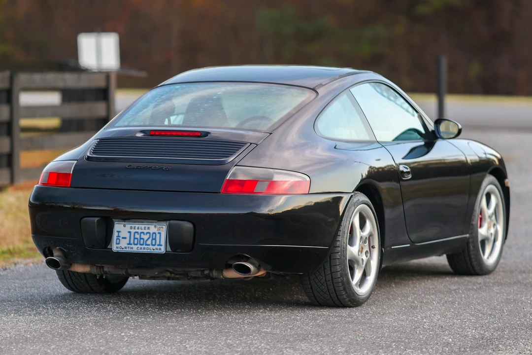 2001 Porsche 996 Carrera - Image 26 of 31