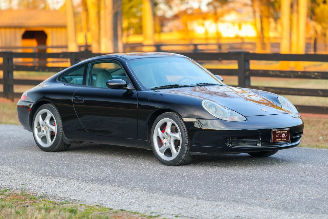 2001 Porsche 996 Carrera - Image 15 of 31