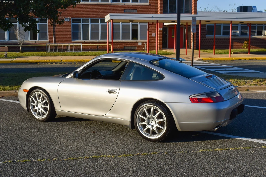 2001 Porsche 996 Carrera - Image 17 of 31