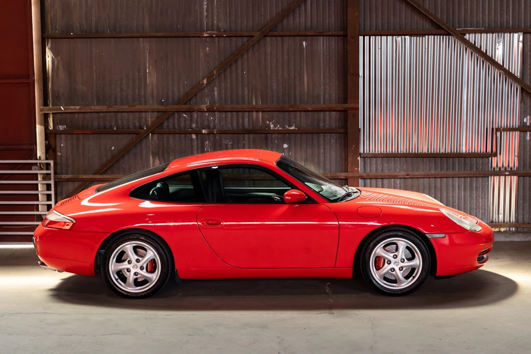 2001 Porsche 996 Carrera - Image 21 of 31