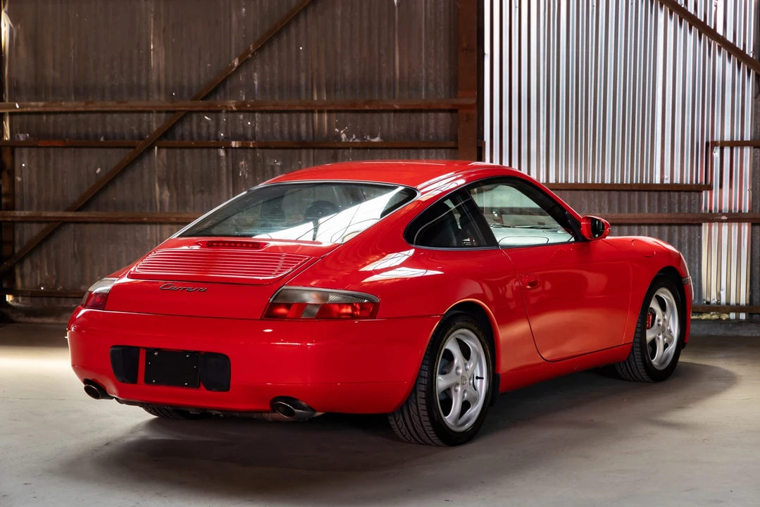 2001 Porsche 996 Carrera - Image 18 of 31