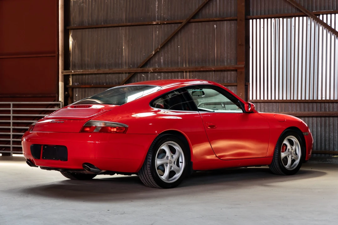 2001 Porsche 996 Carrera - Image 20 of 31
