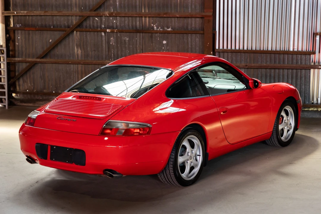 2001 Porsche 996 Carrera - Image 19 of 31