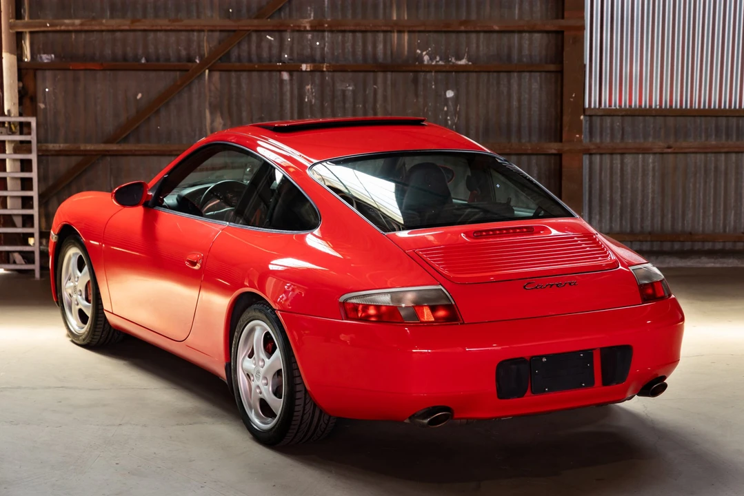 2001 Porsche 996 Carrera - Image 9 of 31