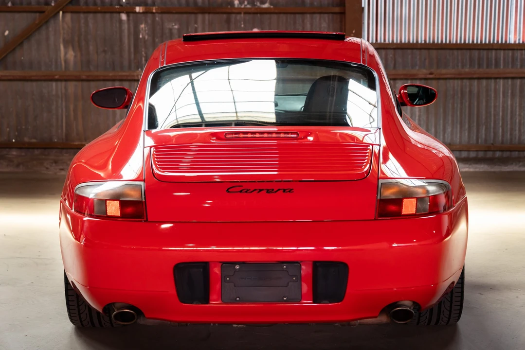 2001 Porsche 996 Carrera - Image 12 of 31