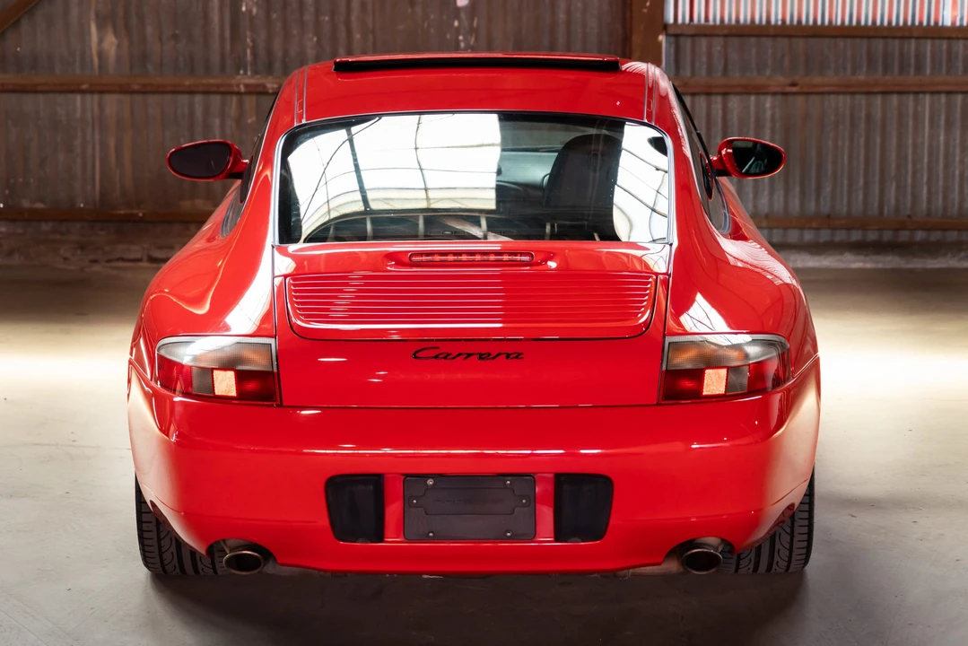 2001 Porsche 996 Carrera - Image 13 of 31
