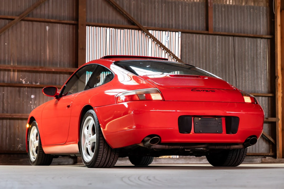 2001 Porsche 996 Carrera - Image 11 of 31