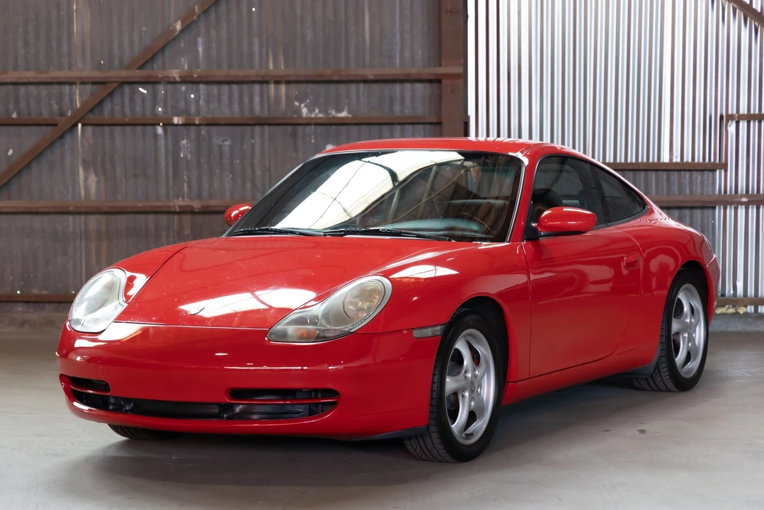 2001 Porsche 996 Carrera - Image 2 of 31