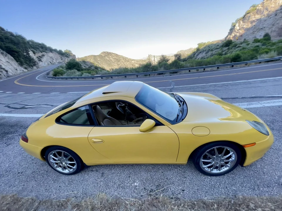 2001 Porsche 996 Carrera - Image 28 of 31