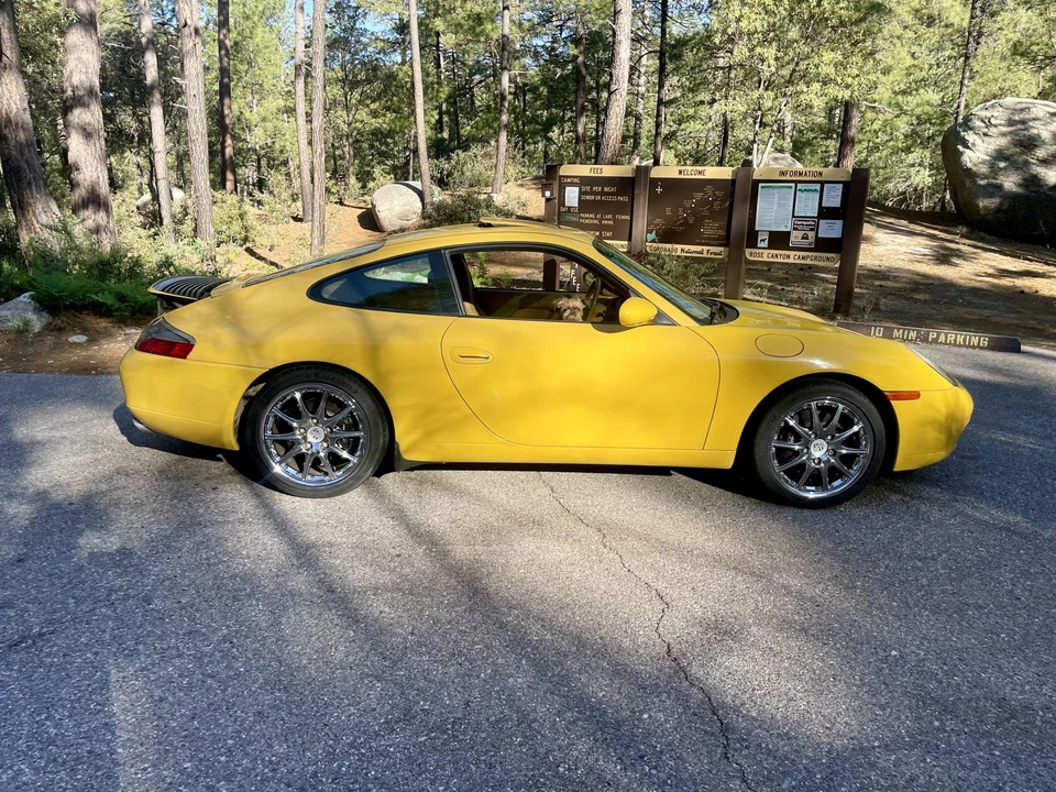 2001 Porsche 996 Carrera - Image 12 of 31
