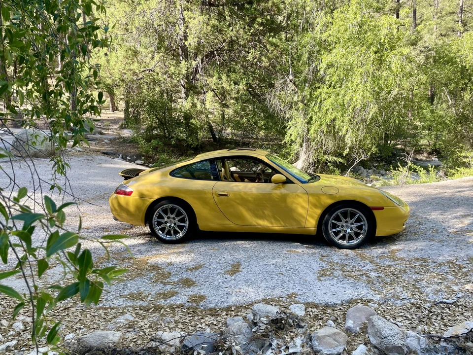 2001 Porsche 996 Carrera - Image 13 of 31