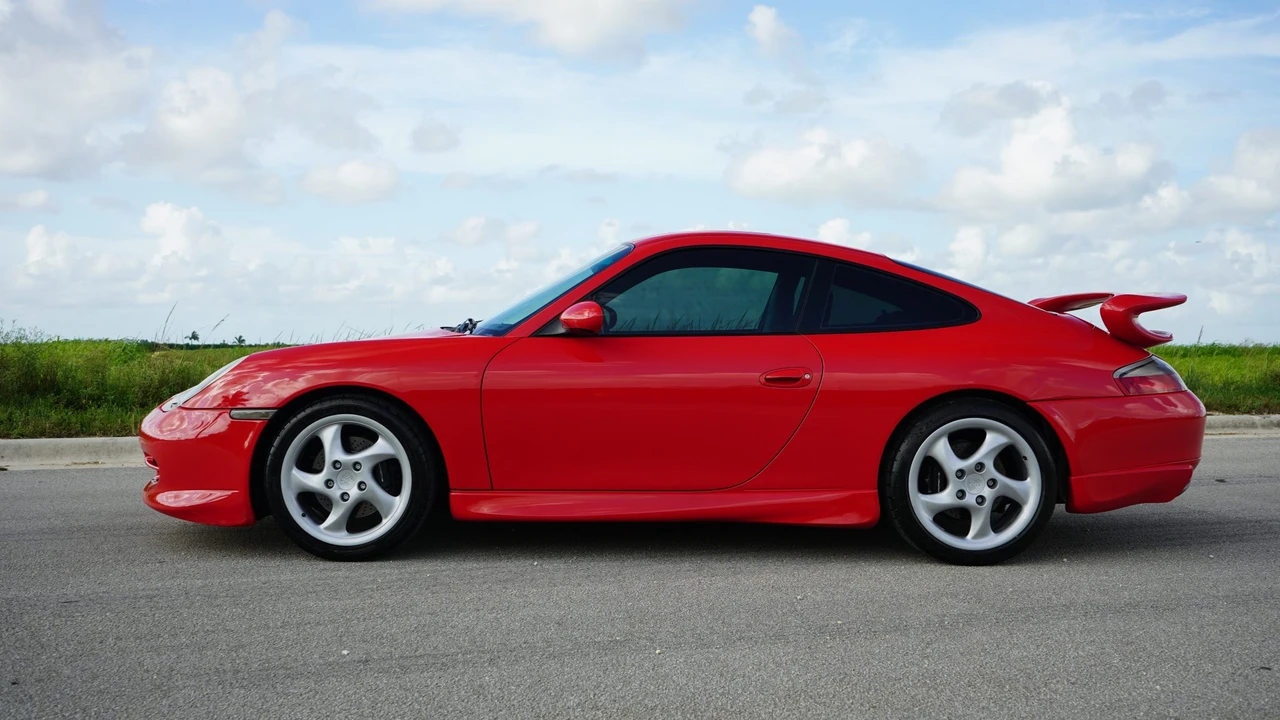 2001 Porsche 996 Carrera - Image 18 of 31