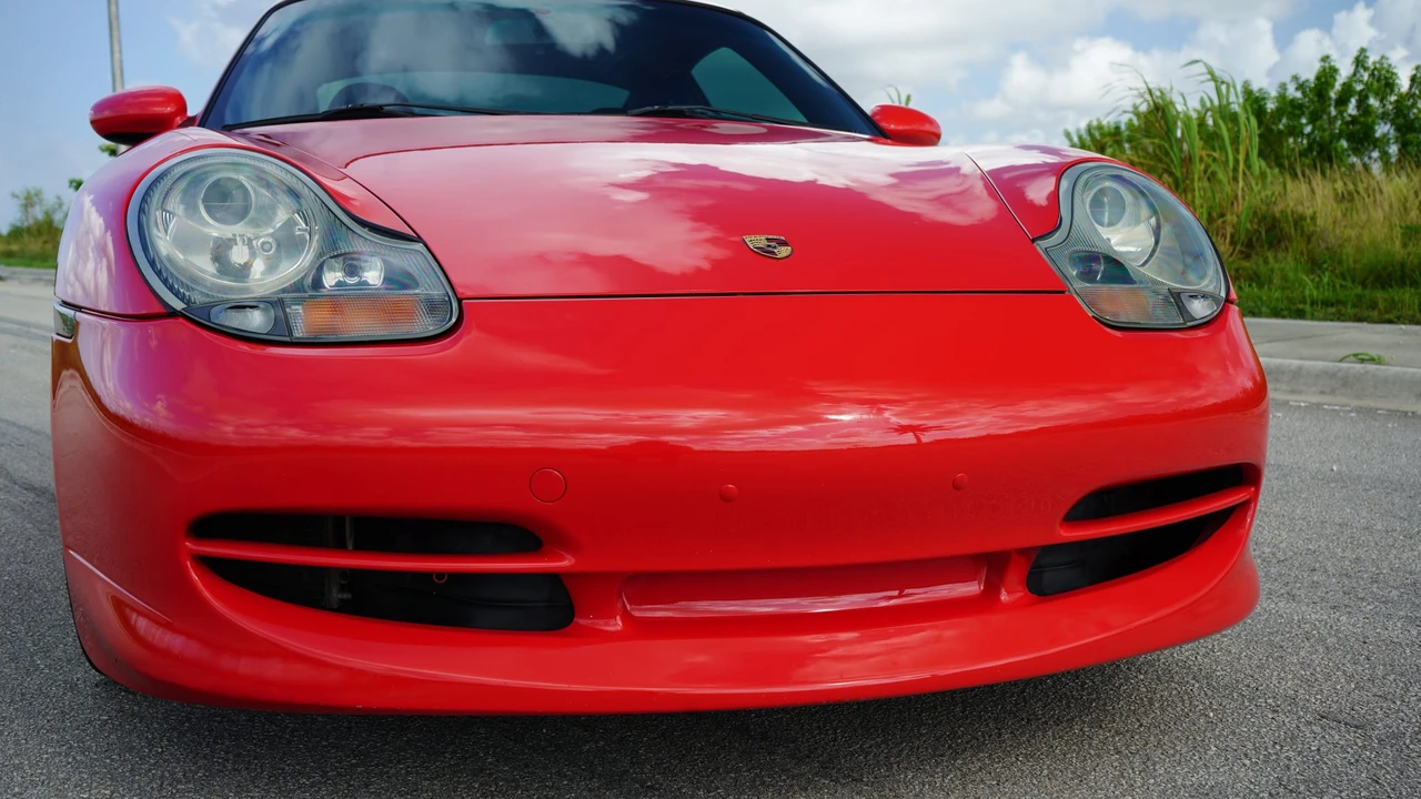 2001 Porsche 996 Carrera - Image 24 of 31