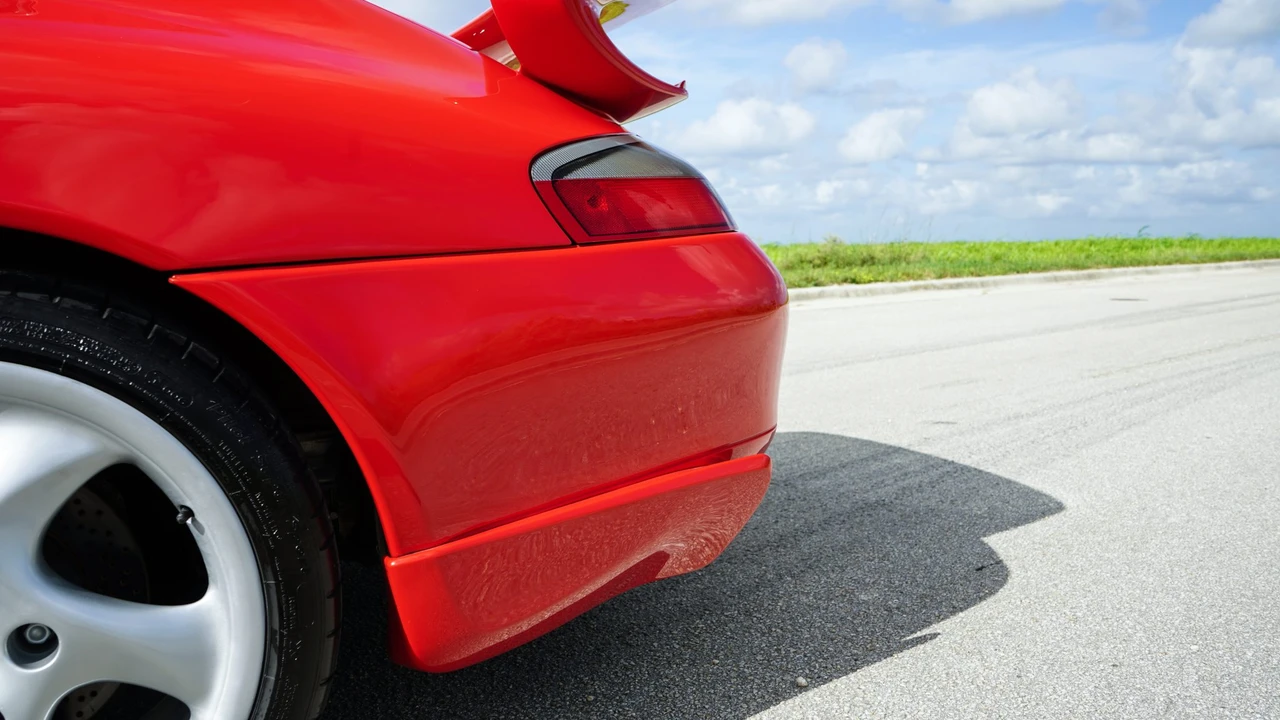 2001 Porsche 996 Carrera - Image 30 of 31