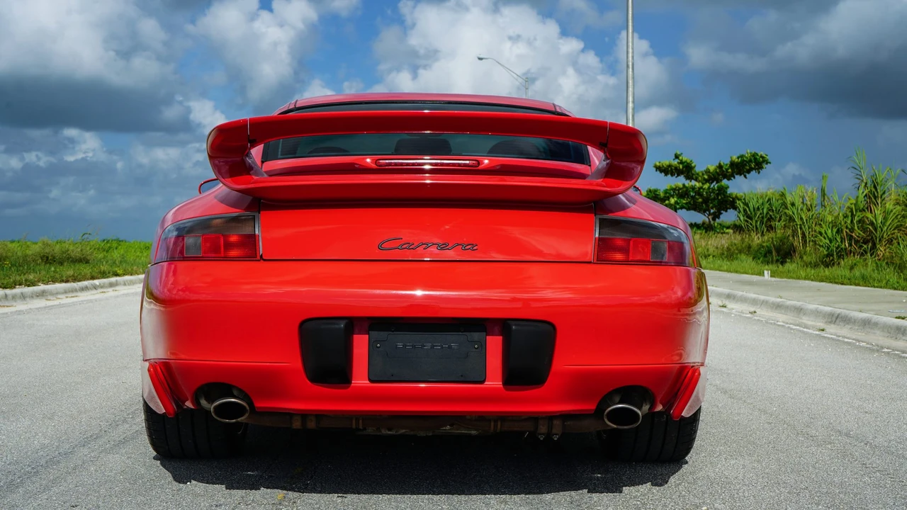 2001 Porsche 996 Carrera - Image 13 of 31