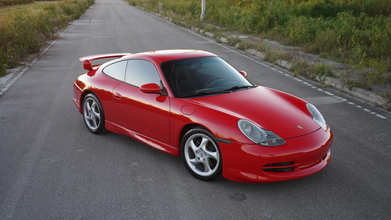 2001 Porsche 996 Carrera - Image 6 of 31