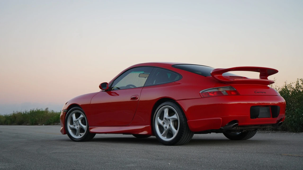 2001 Porsche 996 Carrera - Image 16 of 31