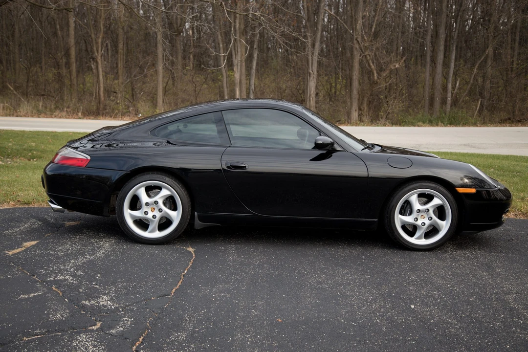 2001 Porsche 996 Carrera - Image 14 of 31