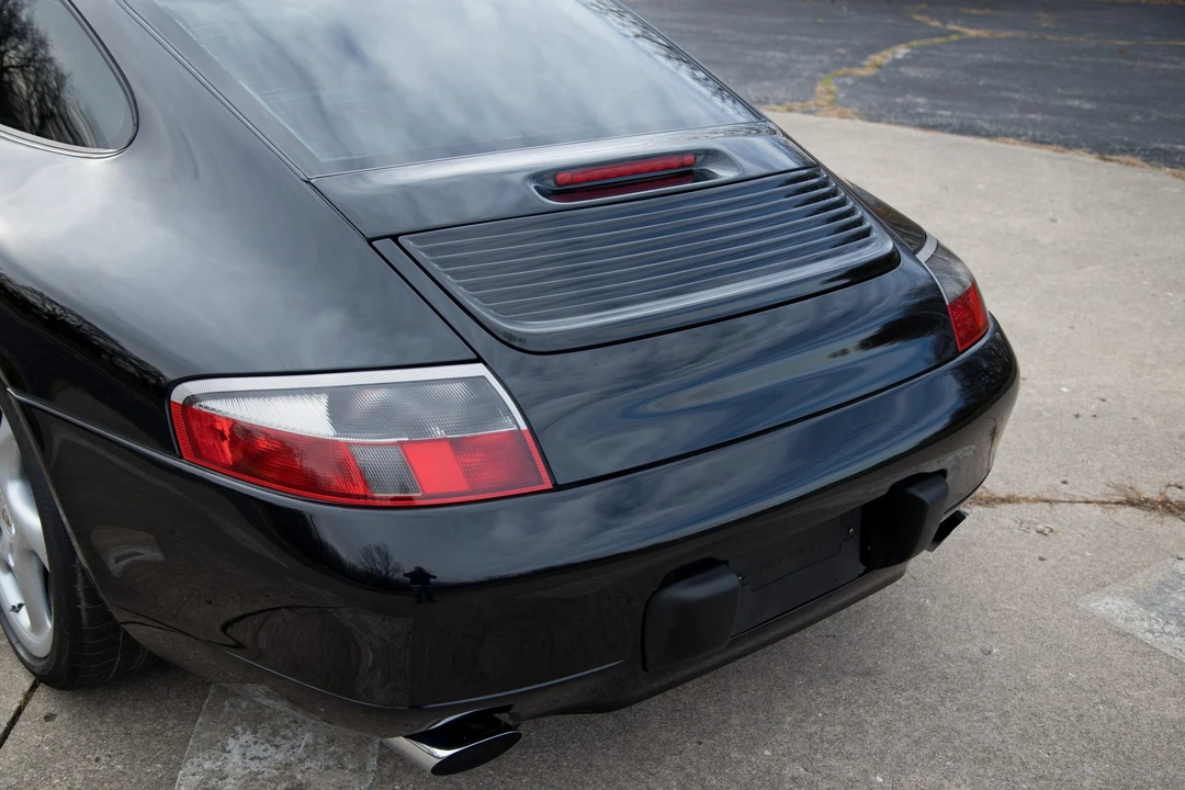 2001 Porsche 996 Carrera - Image 22 of 31