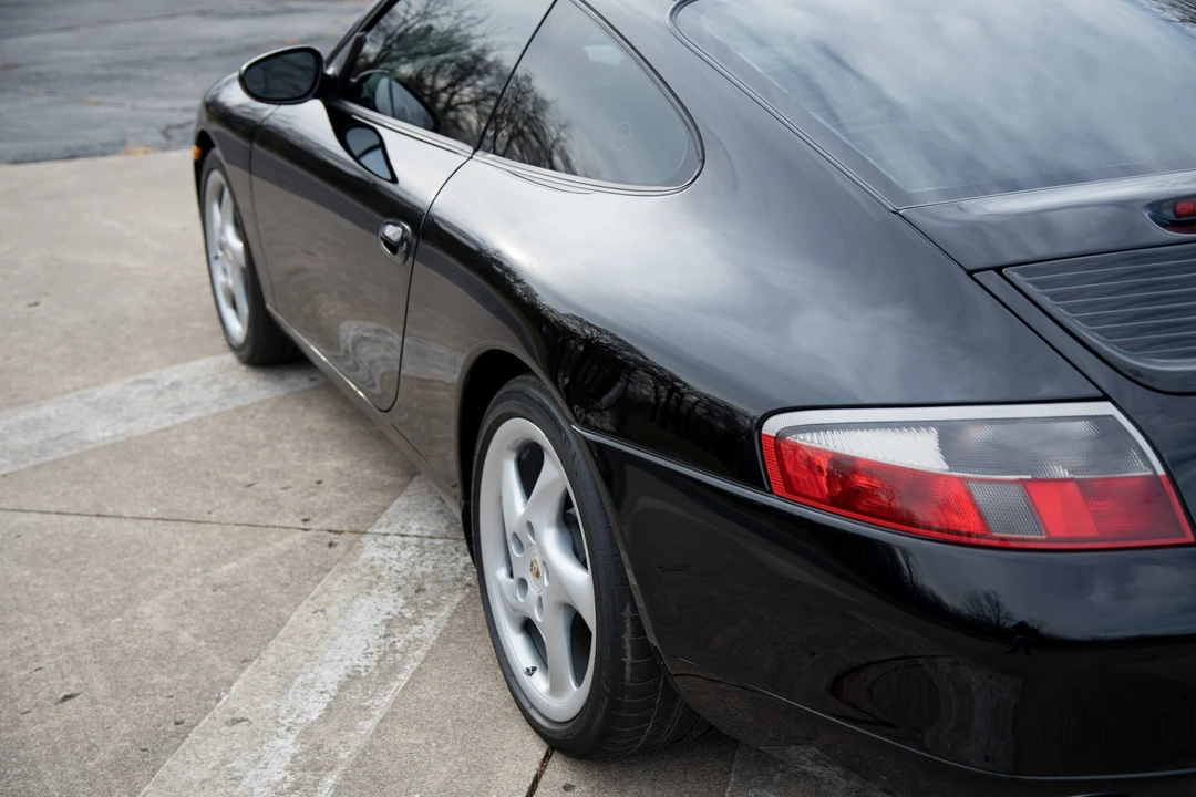 2001 Porsche 996 Carrera - Image 21 of 31