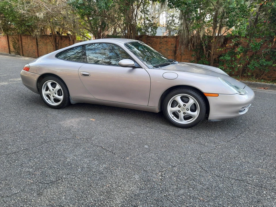 2001 Porsche 996 Carrera - Image 27 of 31