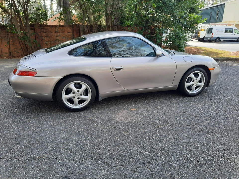 2001 Porsche 996 Carrera - Image 23 of 31