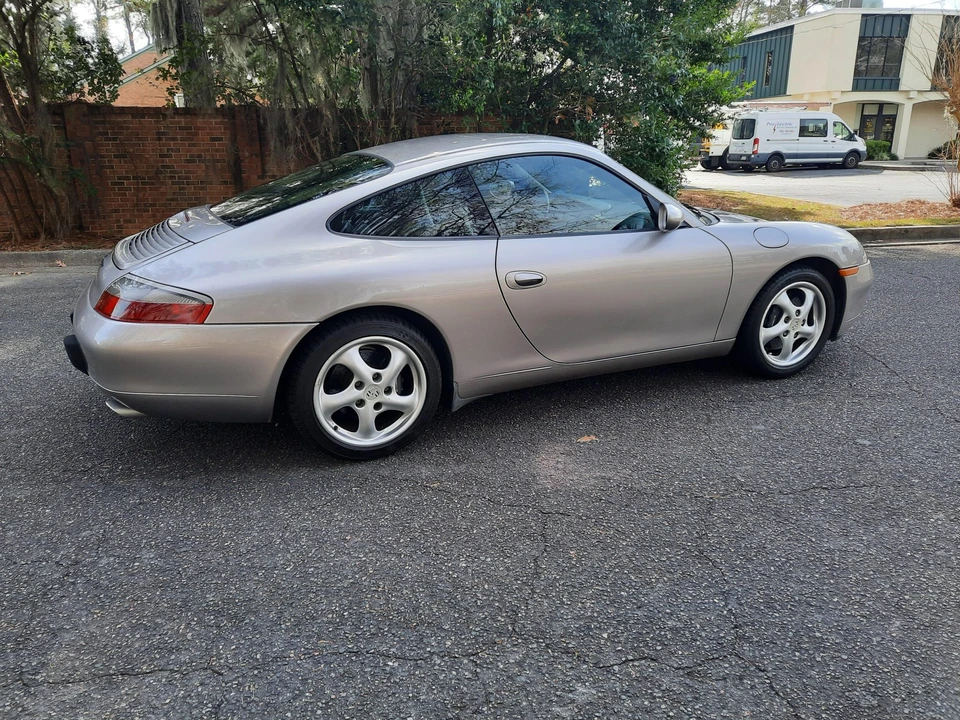 2001 Porsche 996 Carrera - Image 22 of 31