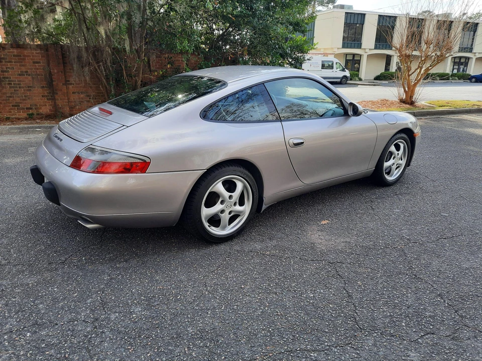 2001 Porsche 996 Carrera - Image 20 of 31