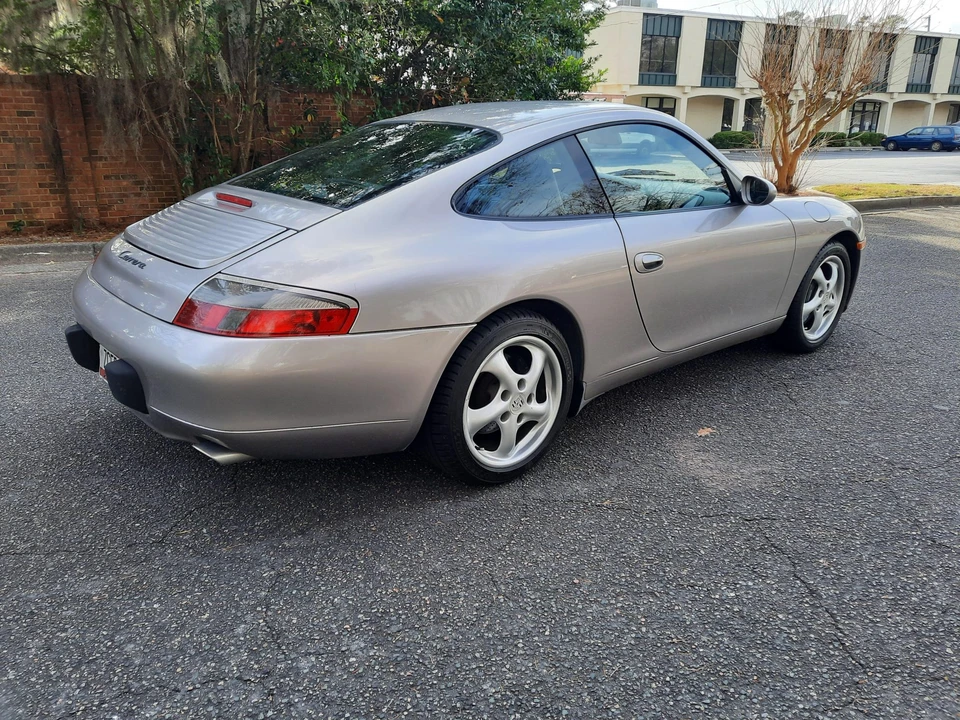 2001 Porsche 996 Carrera - Image 18 of 31