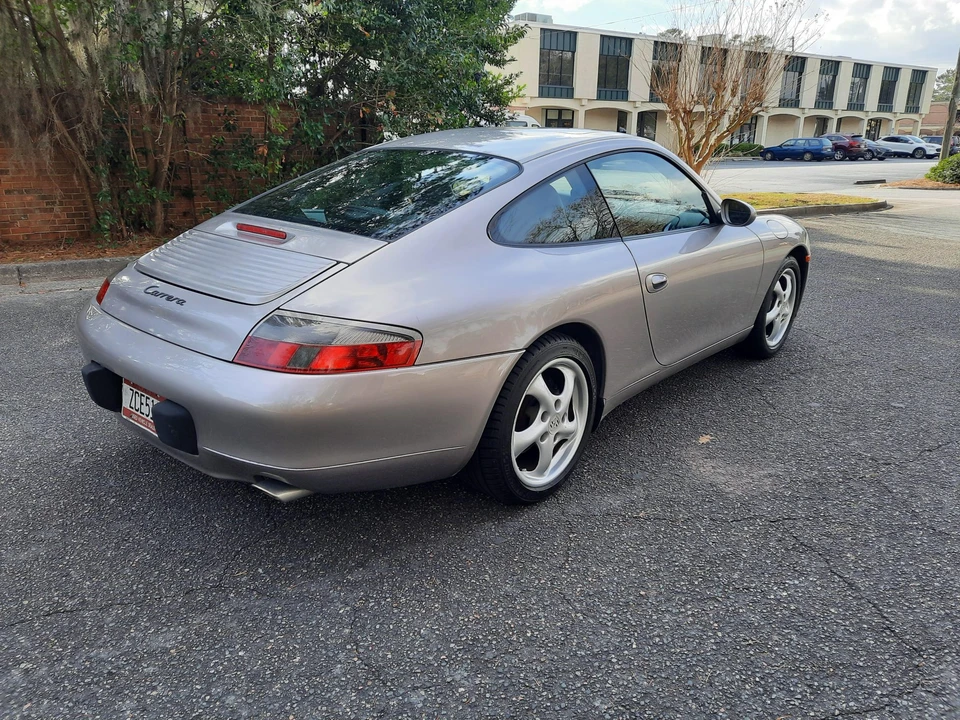 2001 Porsche 996 Carrera - Image 17 of 31
