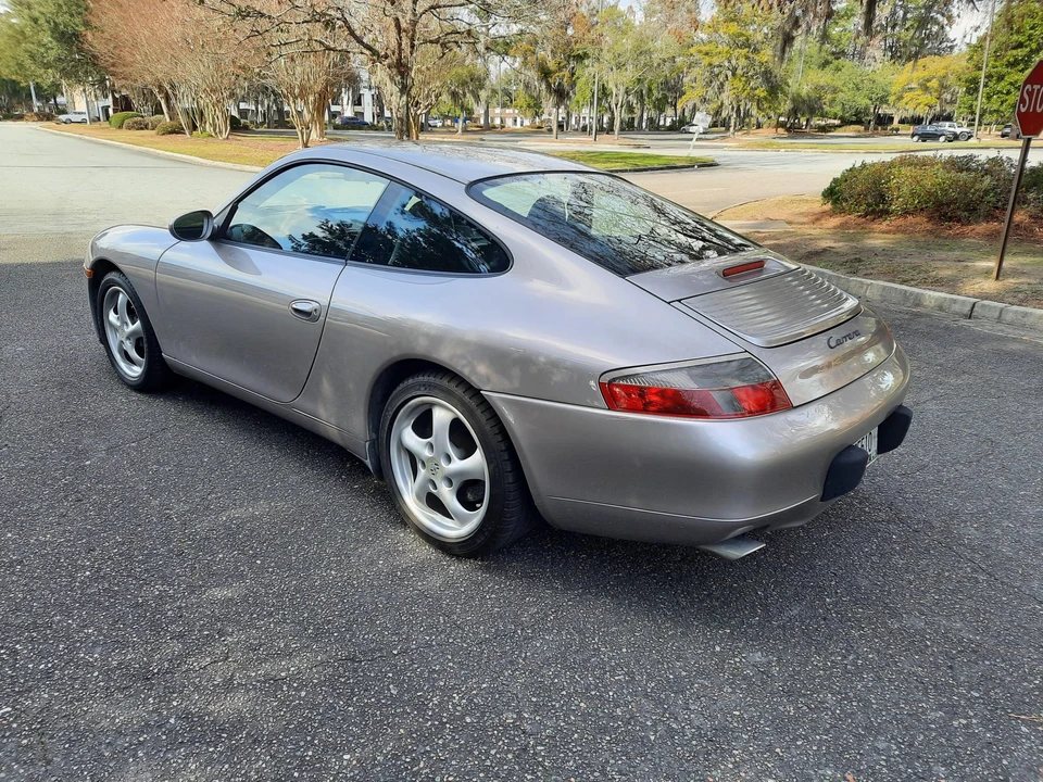 2001 Porsche 996 Carrera - Image 8 of 31