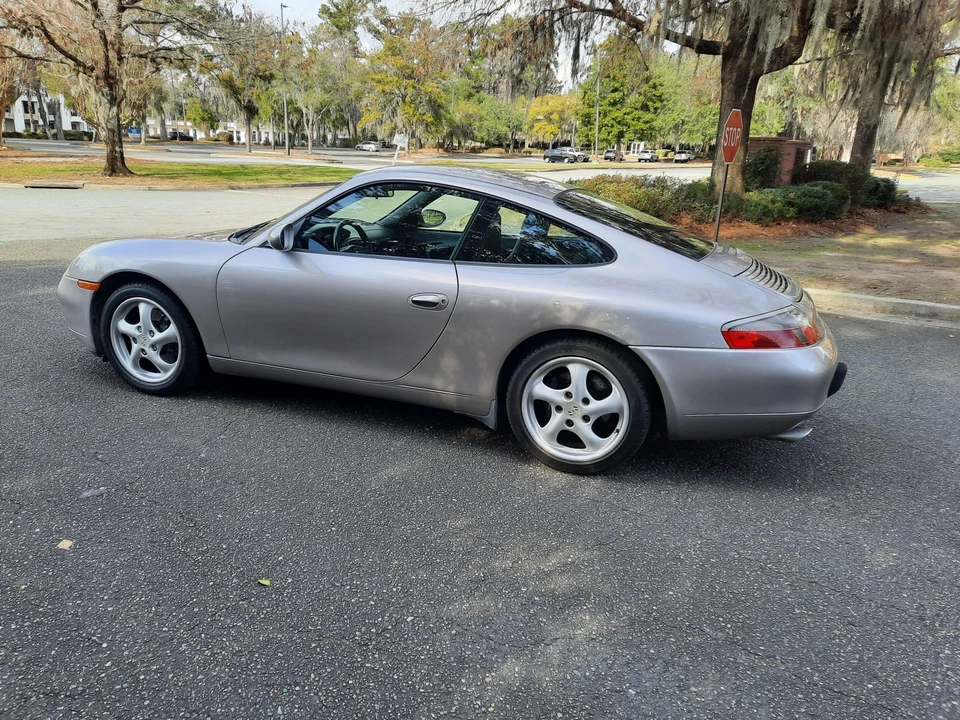 2001 Porsche 996 Carrera - Image 5 of 31