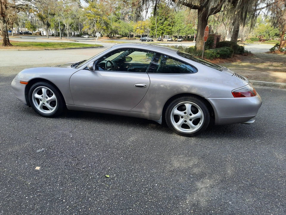 2001 Porsche 996 Carrera - Image 4 of 31