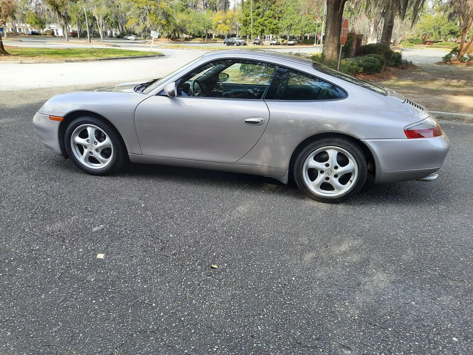 2001 Porsche 996 Carrera - Image 3 of 31